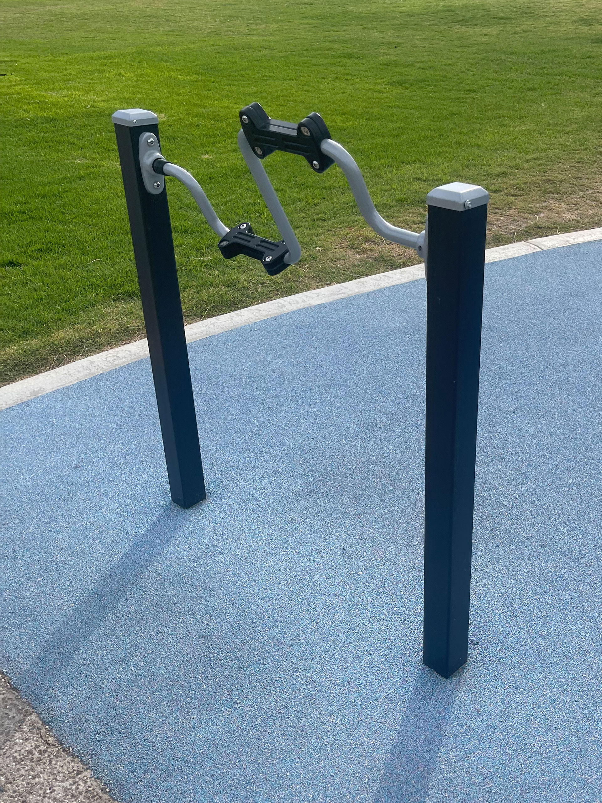hand cycle public outdoor fitness equipment