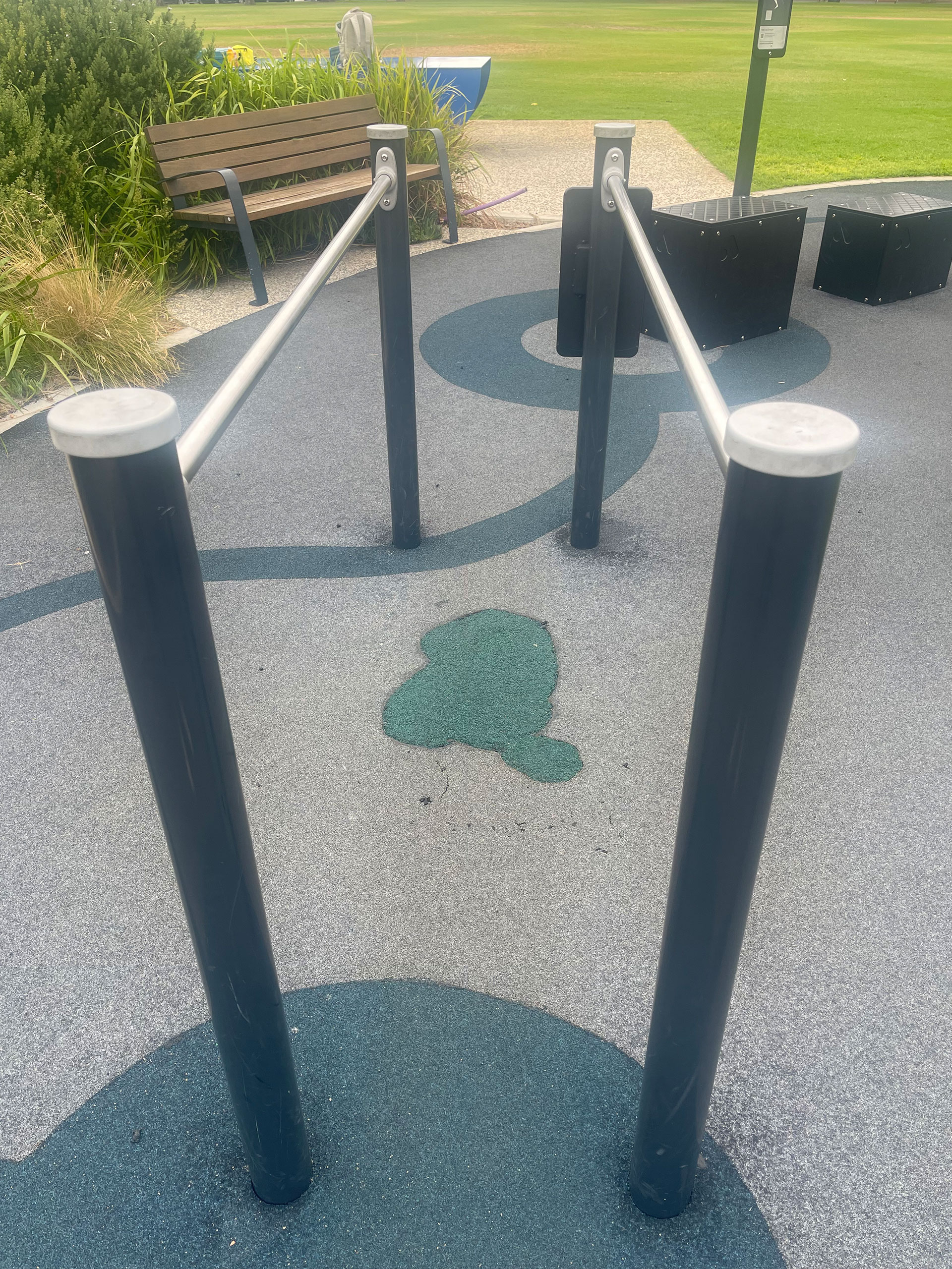 parallel bars public outdoor fitness equipment